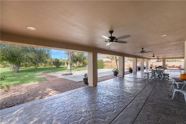 5976 Stewart Avenue, Las Vegas, NV 89110