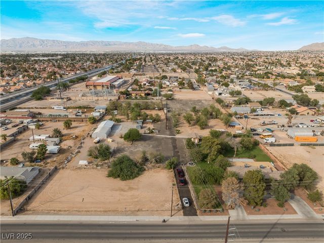 5976 Stewart Avenue, Las Vegas, NV 89110