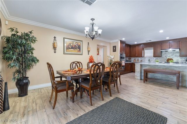 5976 Stewart Avenue, Las Vegas, NV 89110