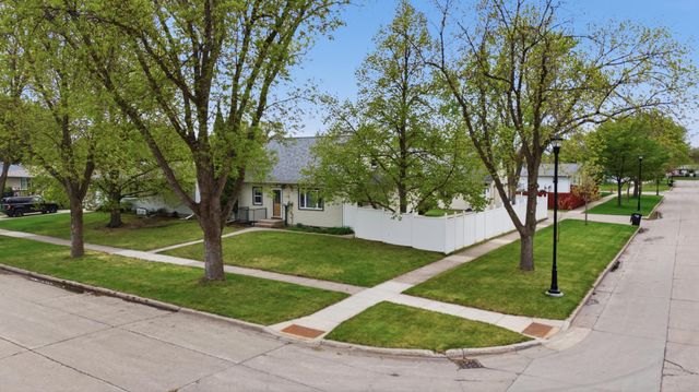 1401 19th Street S, Fargo, ND 58103