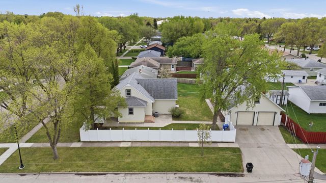 1401 19th Street S, Fargo, ND 58103