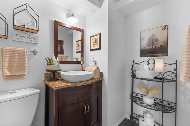 7104 Quail Hollow NE, Albuquerque, NM 87109