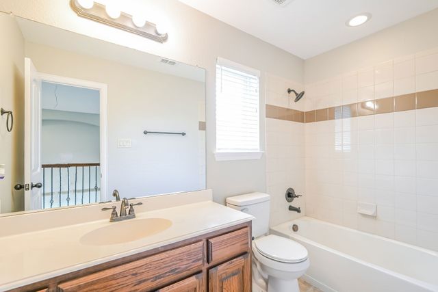 1045 Dunhill Lane, Forney, TX 75126