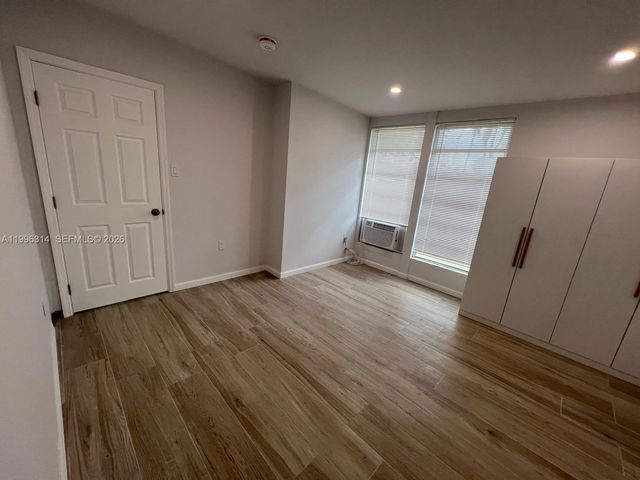 811 NW 21st Ct 811, Miami, FL 33125