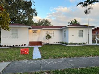 811 NW 21st Ct 811, Miami, FL 33125