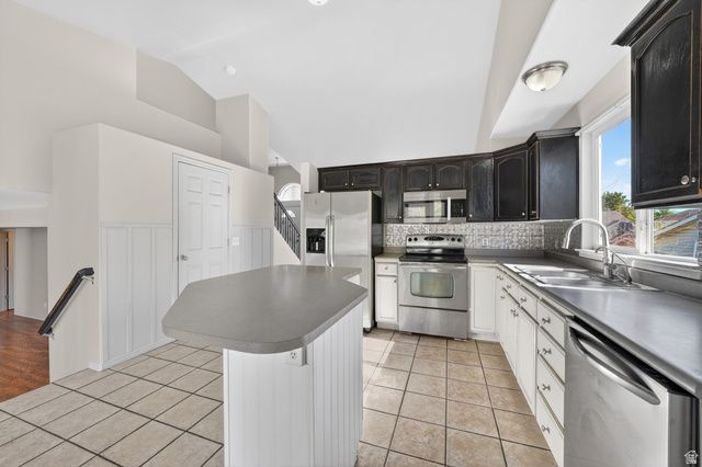 5793 W DAWN VISTA RD, West Jordan, UT 84081