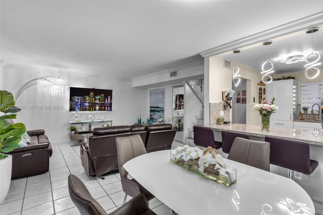 3770 W 8th Ln 27, Hialeah, FL 33012