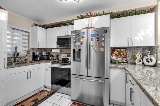 3770 W 8th Ln 27, Hialeah, FL 33012