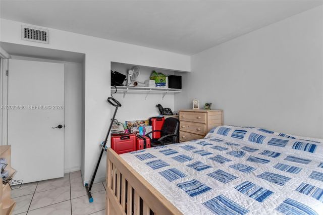 3770 W 8th Ln 27, Hialeah, FL 33012