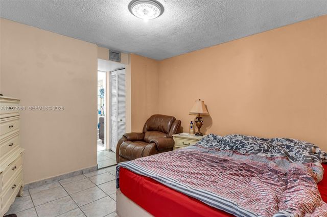 3770 W 8th Ln 27, Hialeah, FL 33012