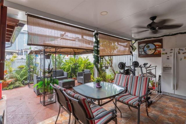 3770 W 8th Ln 27, Hialeah, FL 33012