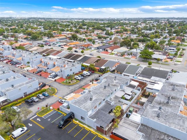 3770 W 8th Ln 27, Hialeah, FL 33012