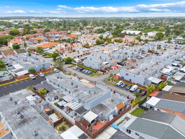 3770 W 8th Ln 27, Hialeah, FL 33012