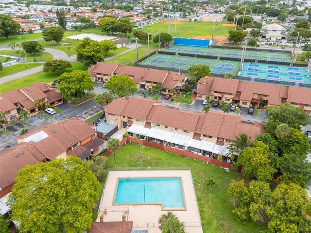 3770 W 8th Ln 27, Hialeah, FL 33012