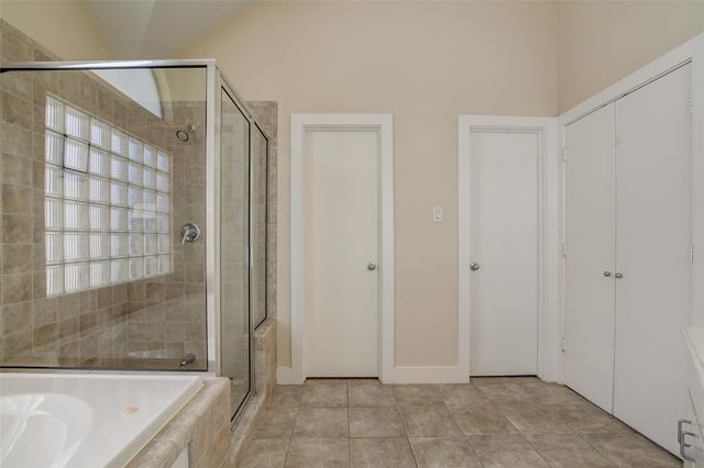 5813 Darling Street C, Houston, TX 77007