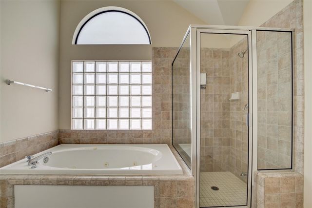 5813 Darling Street C, Houston, TX 77007