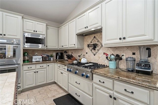 2885 Citrocado Ranch Street, Corona, CA 92881