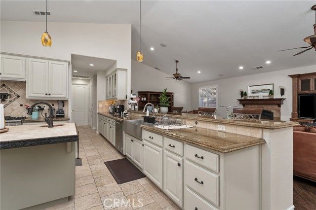 2885 Citrocado Ranch Street, Corona, CA 92881