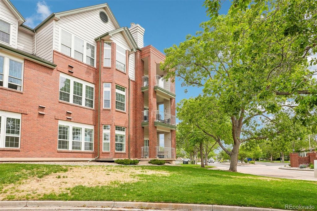 2897 W Riverwalk Circle 307, Littleton, CO 80123