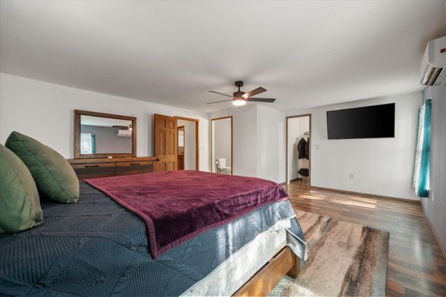 613 Mustang Trail, Granbury, TX 76049