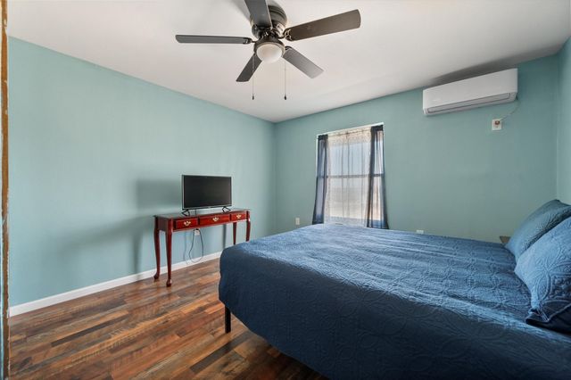 613 Mustang Trail, Granbury, TX 76049