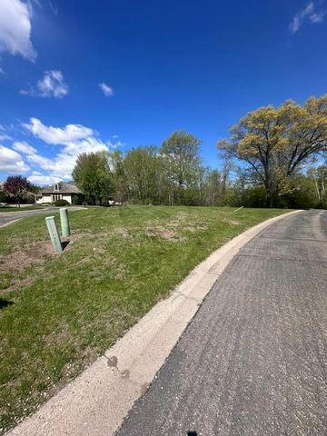 25 Pine Road, North Oaks, MN 55127