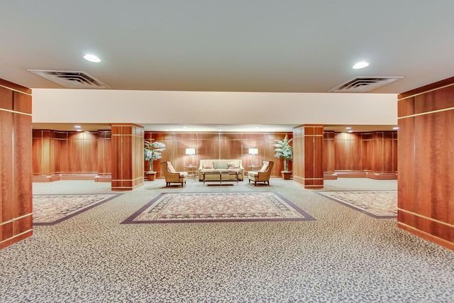 910 S Michigan Avenue 607, Chicago, IL 60605