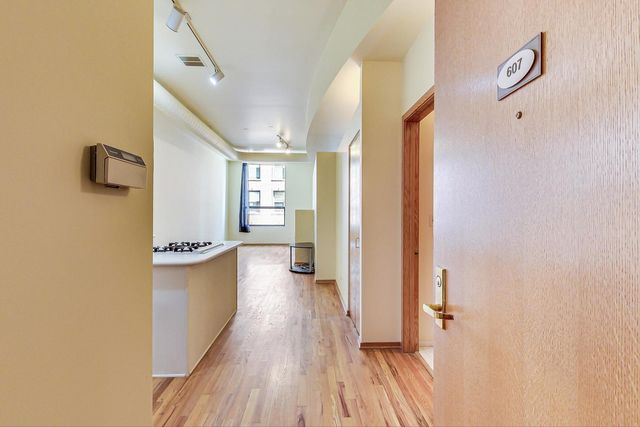 910 S Michigan Avenue 607, Chicago, IL 60605