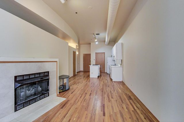 910 S Michigan Avenue 607, Chicago, IL 60605