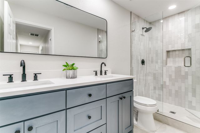 17402 Oakington Court, Dallas, TX 75252