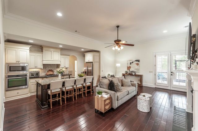 901 Fairington Pvt Way, Gallatin, TN 37066