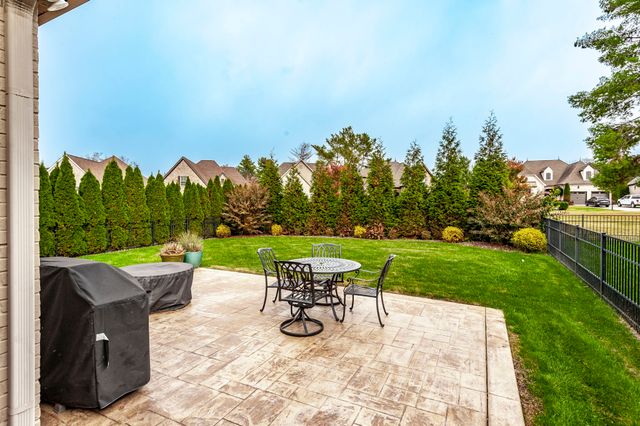 901 Fairington Pvt Way, Gallatin, TN 37066