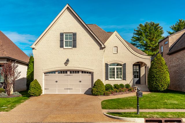 901 Fairington Pvt Way, Gallatin, TN 37066