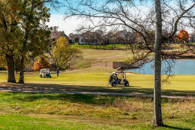 901 Fairington Pvt Way, Gallatin, TN 37066