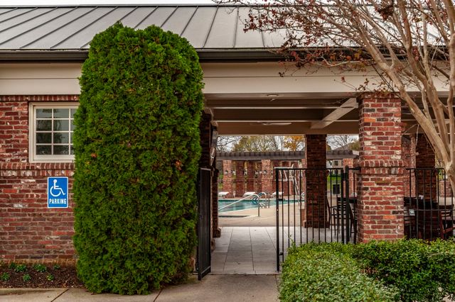 901 Fairington Pvt Way, Gallatin, TN 37066