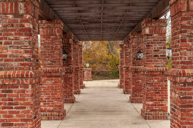 901 Fairington Pvt Way, Gallatin, TN 37066