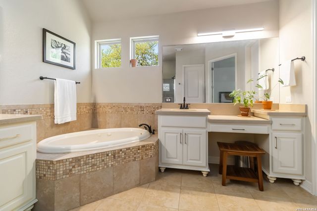 9723 Aviara Golf, San Antonio, TX 78251