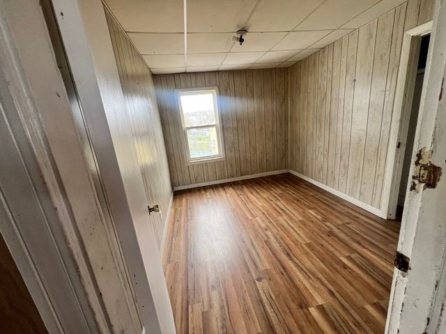 289 Fifth St, Fall River, MA 02721