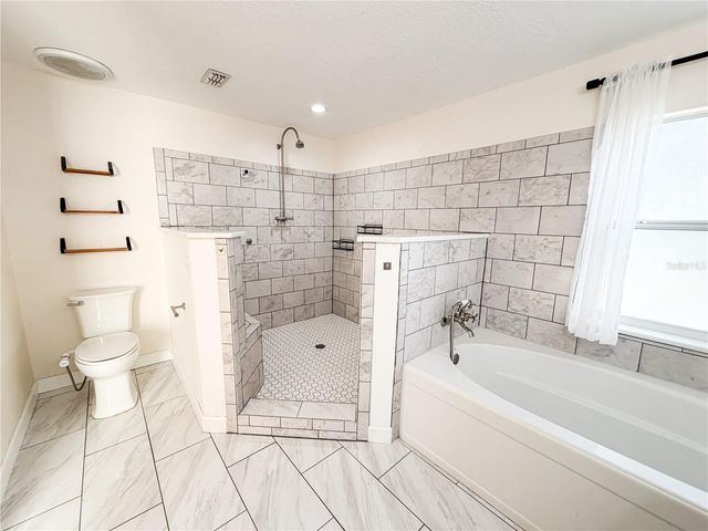 8215 WESTMONT TERRACE DRIVE, Lakeland, FL 33810