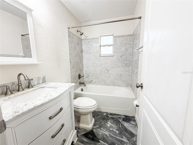 8215 WESTMONT TERRACE DRIVE, Lakeland, FL 33810