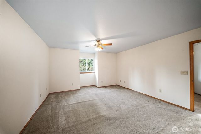 16011 Spanaway Loop S, Spanaway, WA 98387