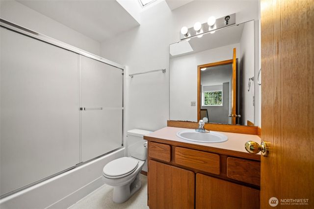 16011 Spanaway Loop S, Spanaway, WA 98387