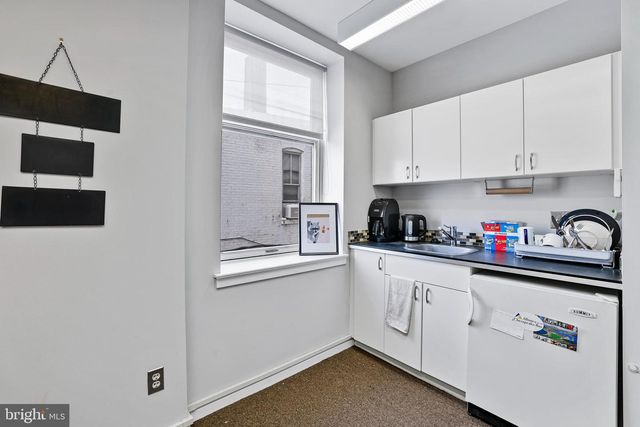 729 8TH ST SE, Washington, DC 20003