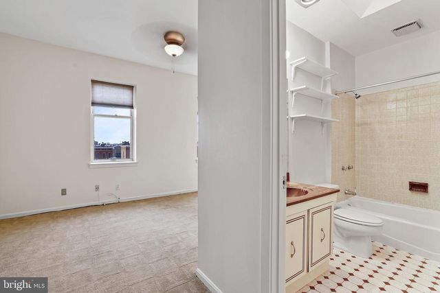 729 8TH ST SE, Washington, DC 20003