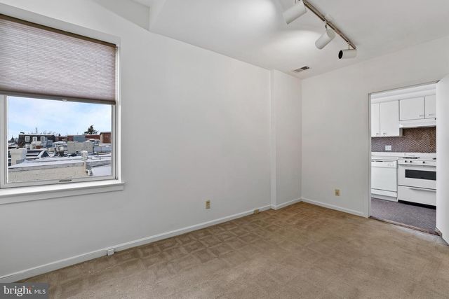 729 8TH ST SE, Washington, DC 20003