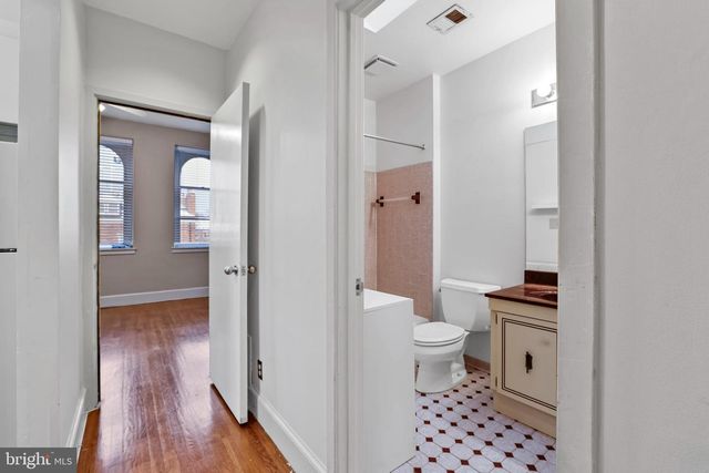 729 8TH ST SE, Washington, DC 20003