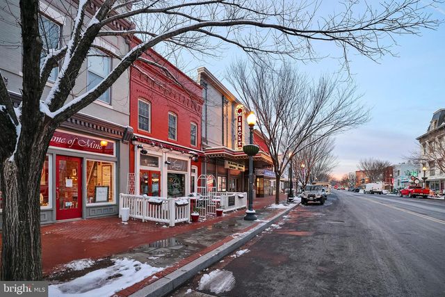 729 8TH ST SE, Washington, DC 20003