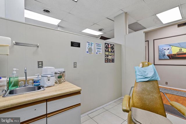 729 8TH ST SE, Washington, DC 20003