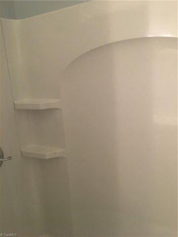 5934 W Friendly Avenue J, Greensboro, NC 27410