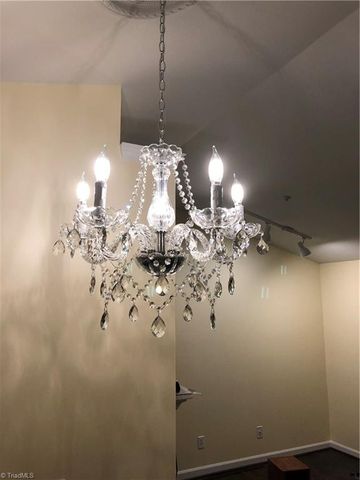 5934 W Friendly Avenue J, Greensboro, NC 27410